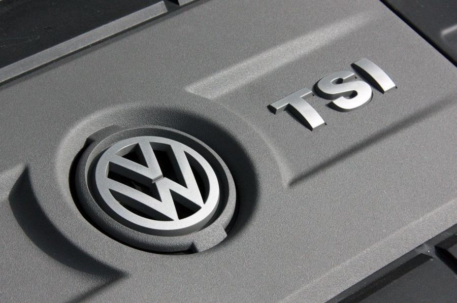  Volkswagen Golf R 2012 года  (фото 95 из 106)